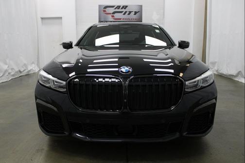 2021 BMW 745e xDrive