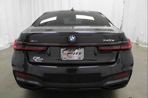 2021 BMW 745e xDrive