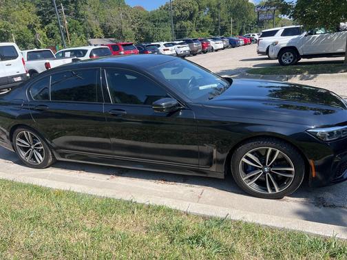 2021 BMW 745e xDrive