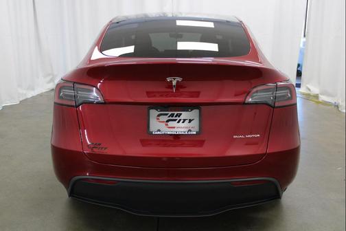 2025 Tesla Model Y Long Range Dual Motor All-Wheel Drive
