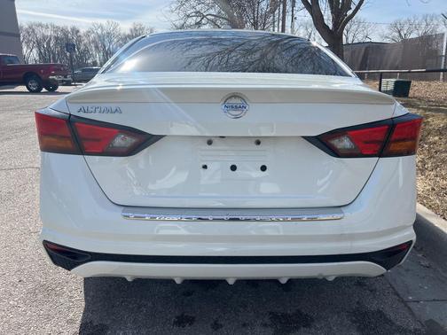 2020 Nissan Altima S FWD