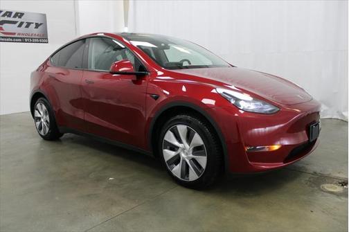 2024 Tesla Model Y Long Range Dual Motor All-Wheel Drive
