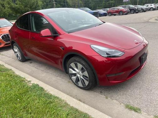 2024 Tesla Model Y Long Range Dual Motor All-Wheel Drive