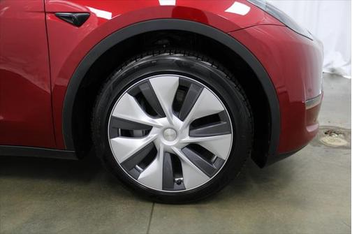 2024 Tesla Model Y Long Range Dual Motor All-Wheel Drive
