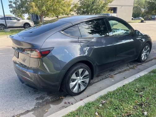 2023 Tesla Model Y Long Range Dual Motor All-Wheel Drive