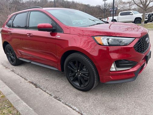 Rapid Red Metallic Tinted Clearcoat 2021 Ford Edge ST Line