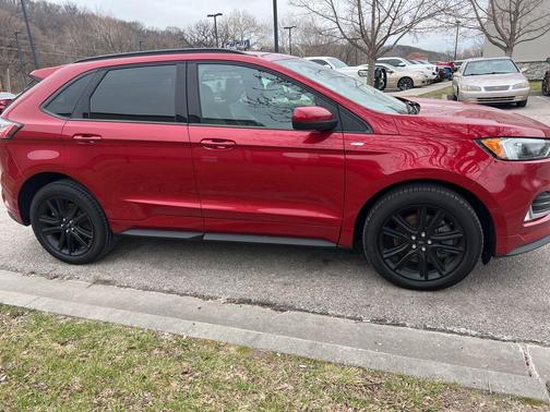 Rapid Red Metallic Tinted Clearcoat 2021 Ford Edge ST Line