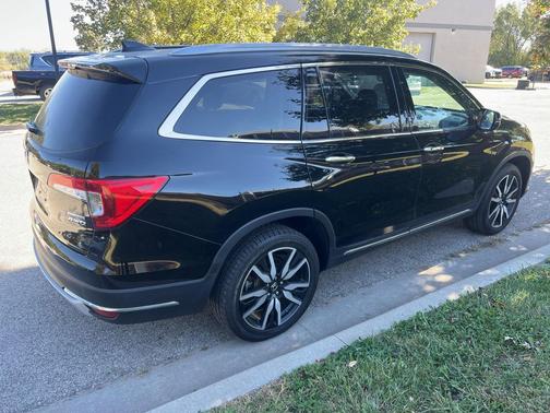 2021 Honda Pilot Touring 8-Passenger