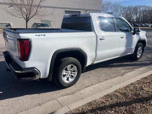 2022 GMC Sierra 1500 SLE