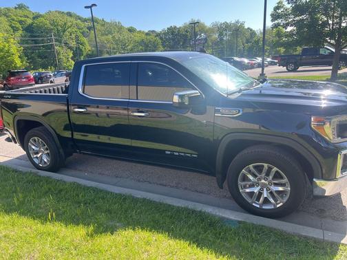 Onyx Black 2019 GMC Sierra 1500 SLT