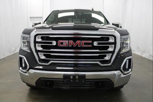 Onyx Black 2019 GMC Sierra 1500 SLT