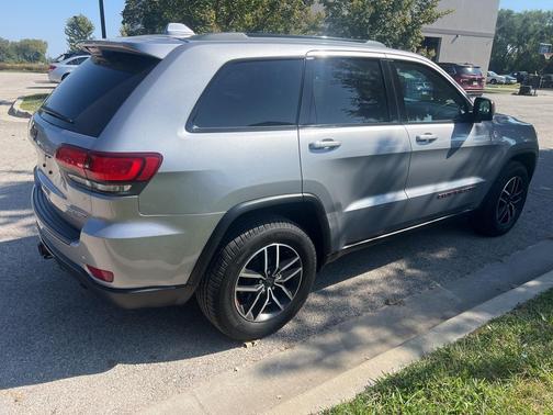 2020 Jeep Grand Cherokee Trailhawk
