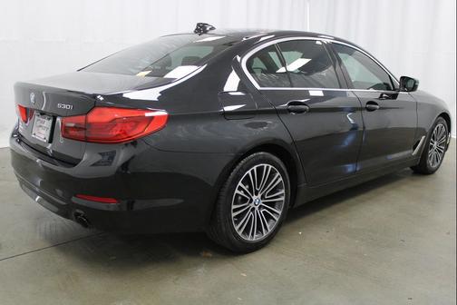 2019 BMW 530 530i