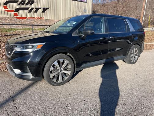 2022 Kia Carnival LXS