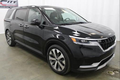 2022 Kia Carnival LXS