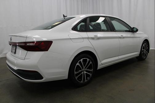 Pure White 2025 Volkswagen Jetta 1.5T Sport