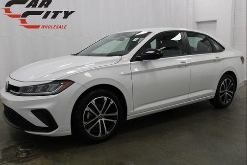 Pure White 2025 Volkswagen Jetta 1.5T Sport