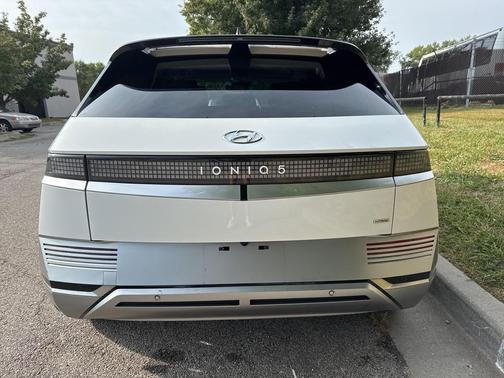 2022 Hyundai IONIQ 5 Limited
