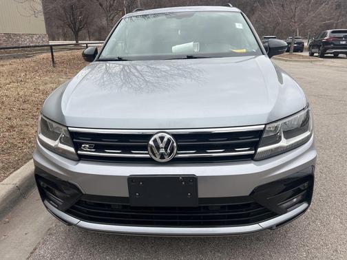 2020 Volkswagen Tiguan 2.0T SE R-Line Black 4MOTION