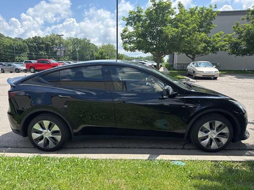 Solid Black 2023 Tesla Model Y Long Range Dual Motor All-Wheel Drive