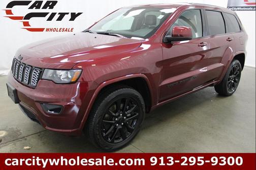 2022 Jeep Grand Cherokee Laredo