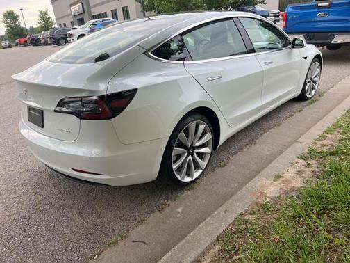2020 Tesla Model 3 Long Range
