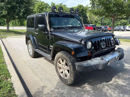 Black Clearcoat 2012 Jeep Wrangler Sahara