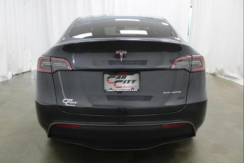 2025 Tesla Model Y Long Range Dual Motor All-Wheel Drive