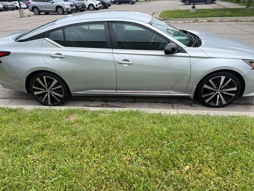 2019 Nissan Altima 2.5 SR