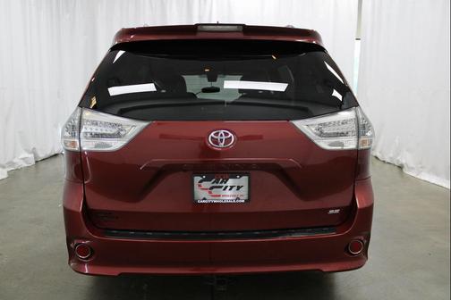 2018 Toyota Sienna SE