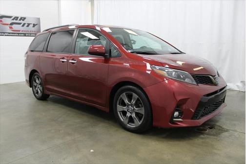 2018 Toyota Sienna SE