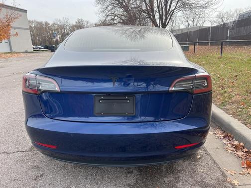 2019 Tesla Model 3 Mid Range