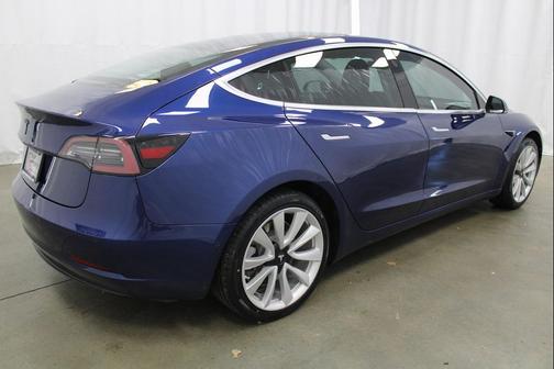 2019 Tesla Model 3 Mid Range