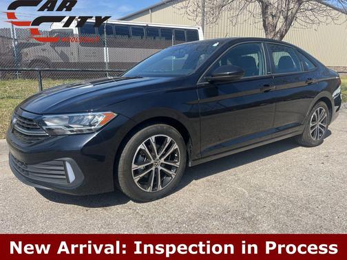 Deep Black 2024 Volkswagen Jetta 1.5T Sport