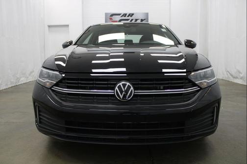 Deep Black 2024 Volkswagen Jetta 1.5T Sport
