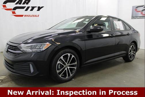 Deep Black 2024 Volkswagen Jetta 1.5T Sport