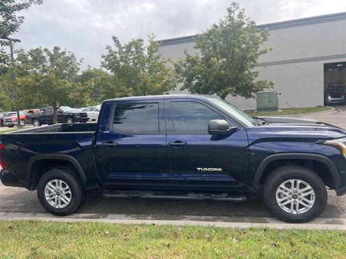 2022 Toyota Tundra SR5