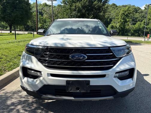 Star White Metallic Tri-Coat 2020 Ford Explorer XLT