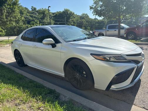 Wind Chill Pearl 2023 Toyota Camry XSE