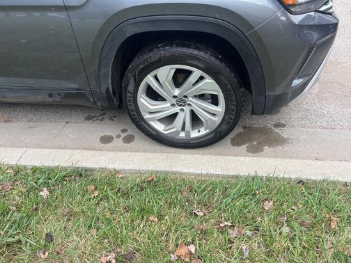 2023 Volkswagen Atlas 3.6L SE w/Technology