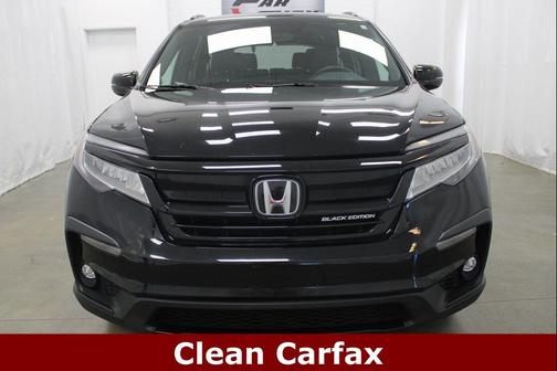 2022 Honda Pilot AWD Black Edition