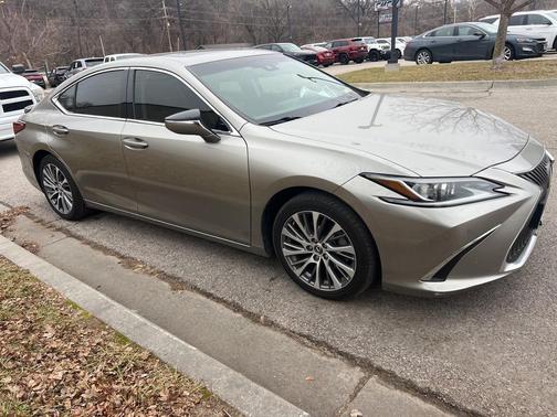 2019 Lexus ES 350 Base