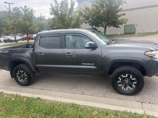 2022 Toyota Tacoma TRD Off Road