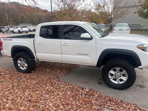 2021 Toyota Tacoma TRD Off-Road