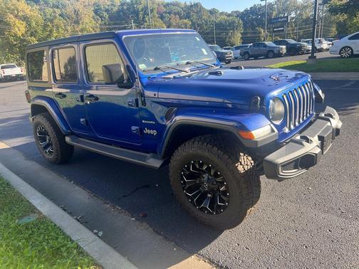 Ocean Blue Metallic Clearcoat 2018 Jeep Wrangler Unlimited Sahara