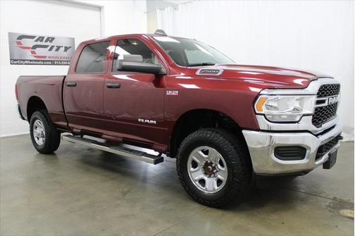 2020 RAM 2500 Tradesman Crew Cab 4X4 6'4' Box