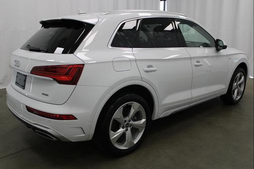 2022 Audi Q5 45 S line Premium Plus