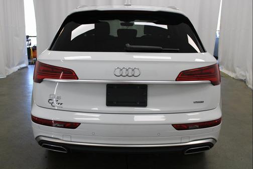 2022 Audi Q5 45 S line Premium Plus