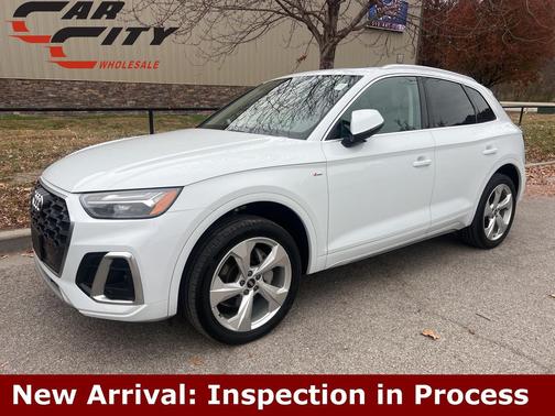 2022 Audi Q5 45 S line Premium Plus