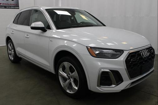 2022 Audi Q5 45 S line Premium Plus